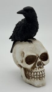 30010 Crow on a Skull Ceramic (1) (Large) (Small)